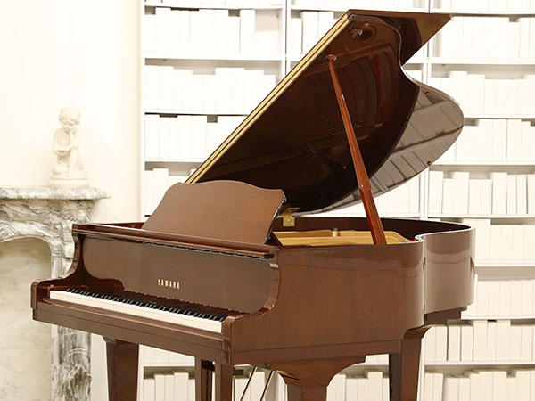 中古ピアノ ヤマハ(YAMAHA A1R マホガニー) 人気のコンパクトグランド木目モデル