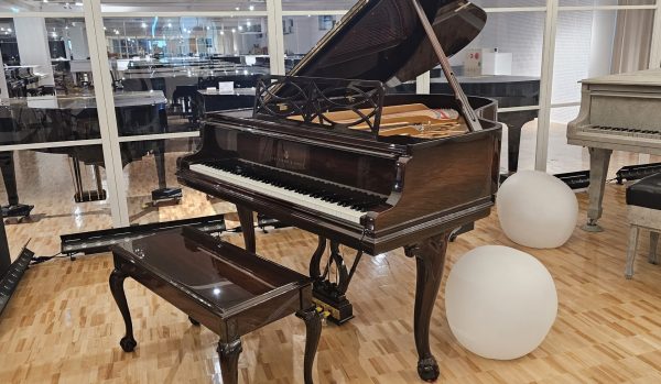 中古ピアノ カワイ(KAWAI KL62KF AT) 人気の家具調ピアノ！純正消音 