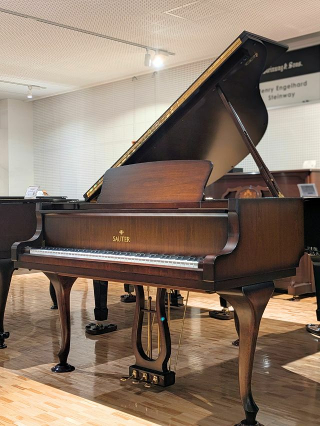 超価格HANDOKピアノ、H110、人気のコンパクトタイプ、お買い得1台限り