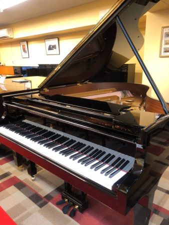 Steinway O180