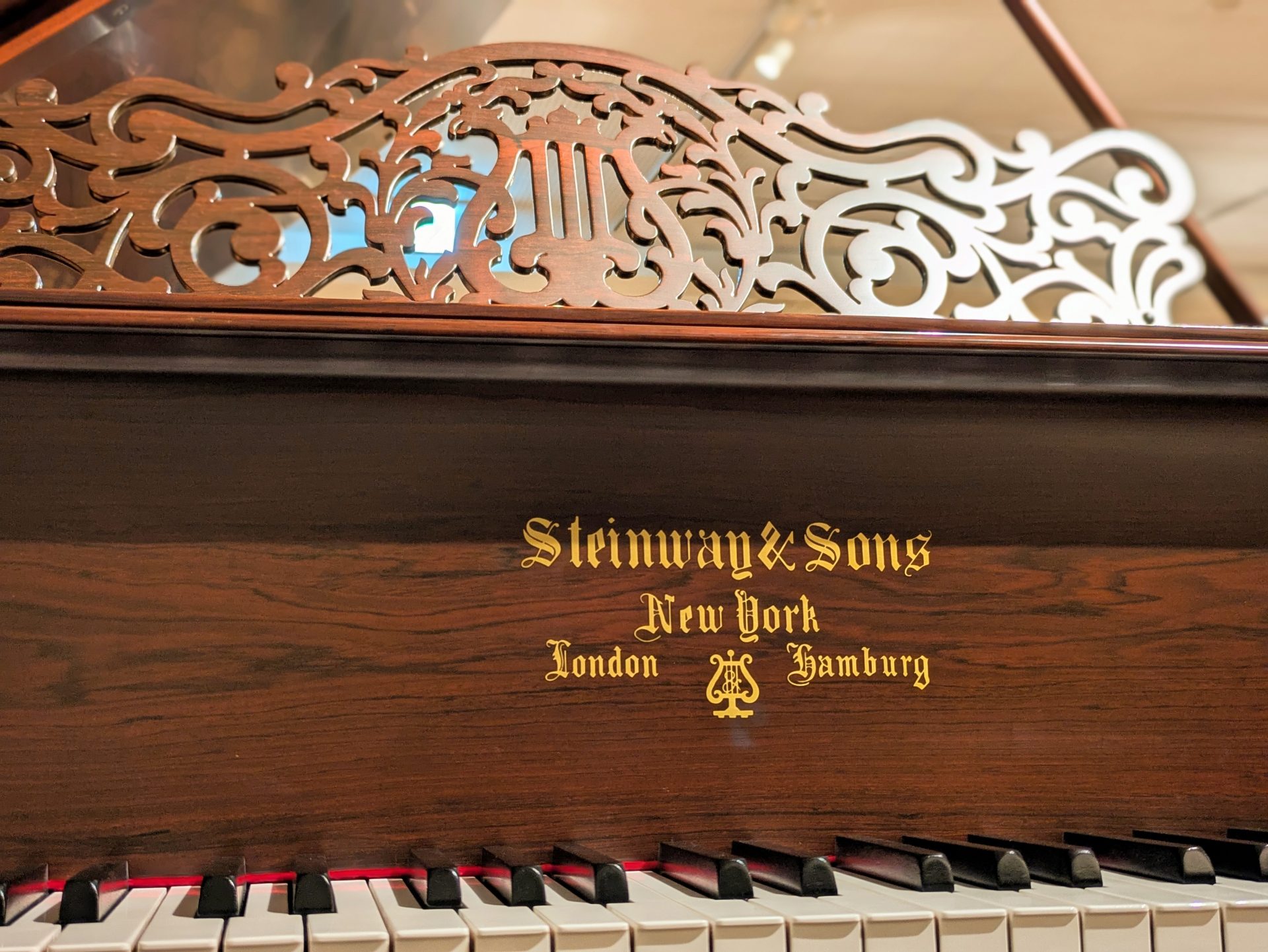 PXL_20250921_005550585.