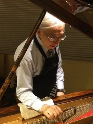 武内順一氏